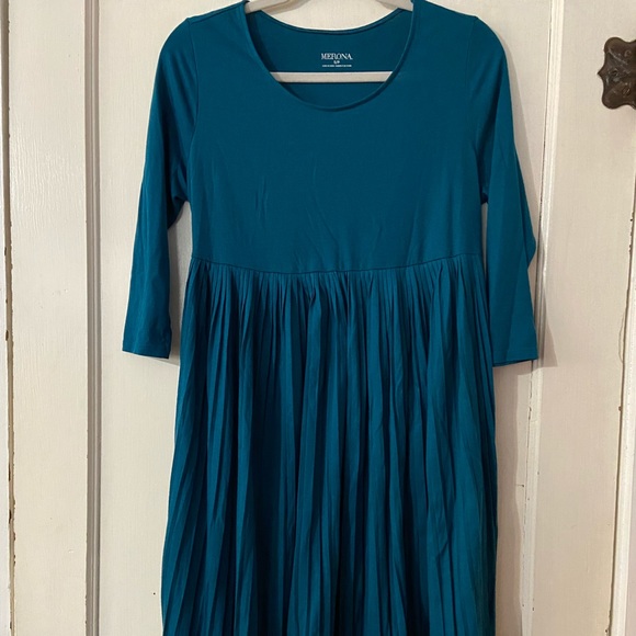 Merona Dresses & Skirts - Teal high waisted dress